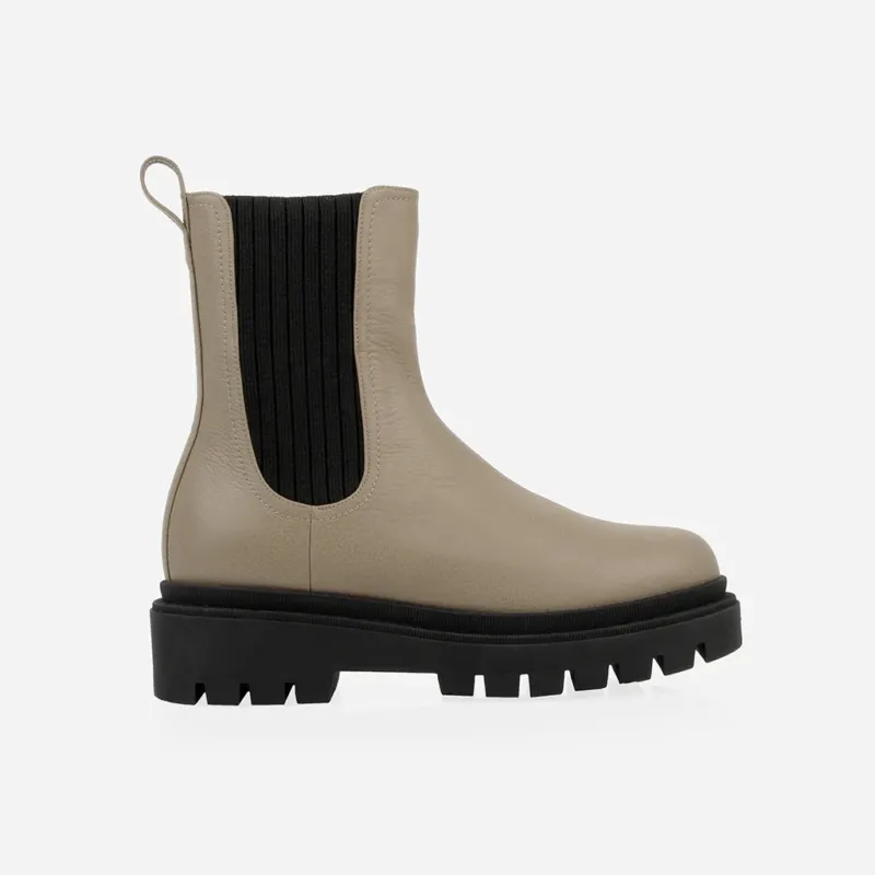 The Alpine Chelsea Boot | Shale