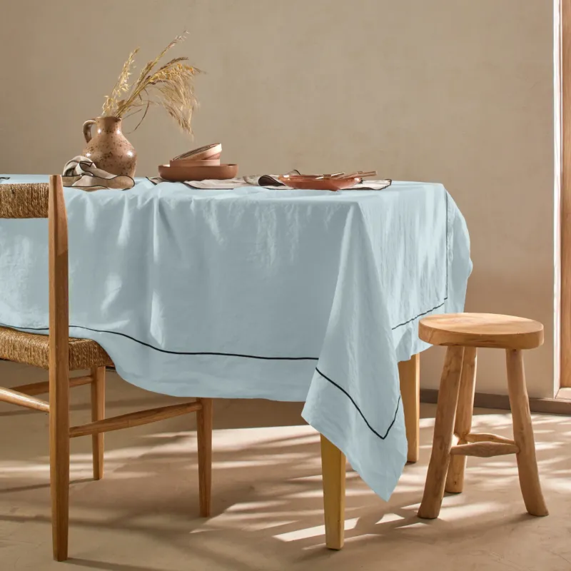 Nappe 100% lin bleu glacier avec bord Bourdon
