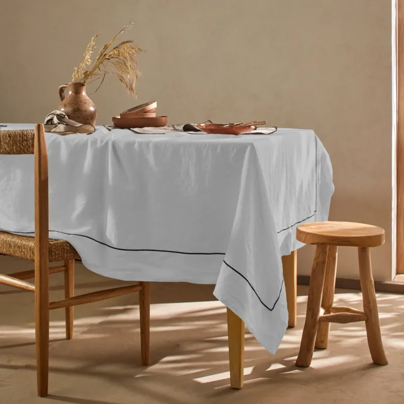 Nappe 100% lin gris minéral avec bord Bourdon