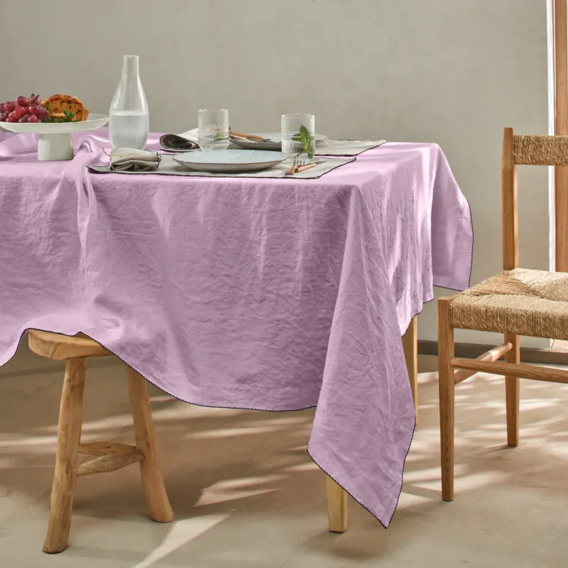 Nappe en lin lavé bord crochet lilas