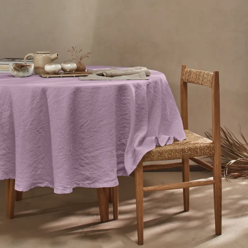 Nappe ronde en lin lavé ajouré lilas