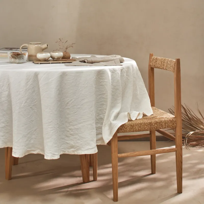 Nappe ronde sur mesure en lin lavé ajouré ivoire