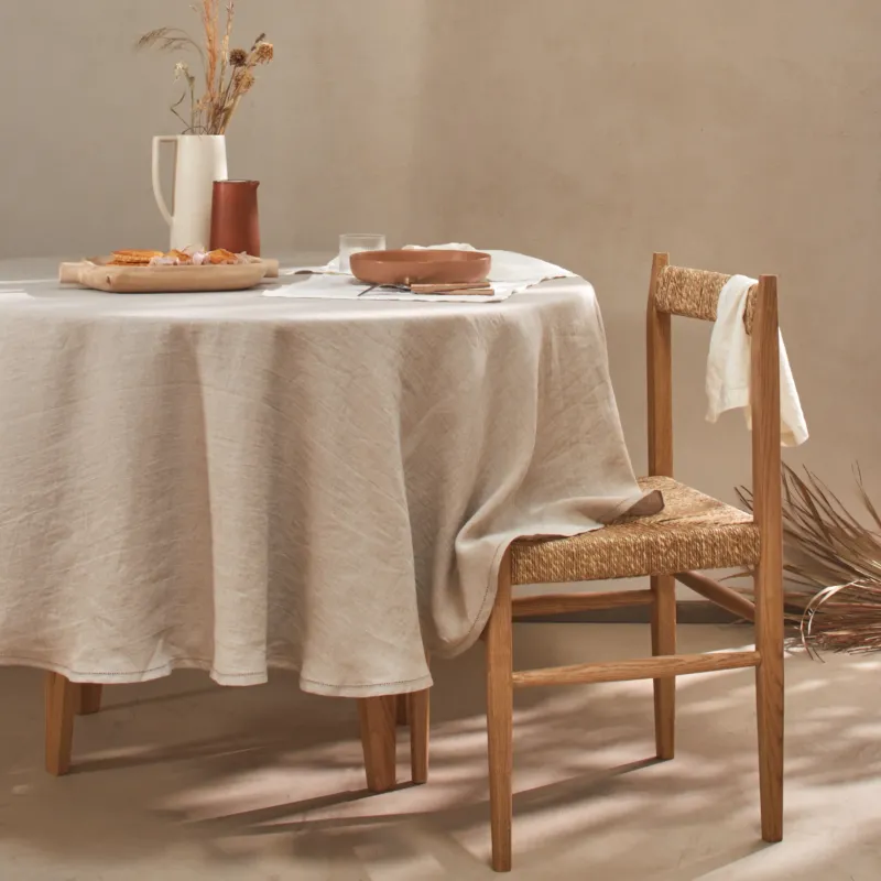 Nappe ovale sur mesure en lin lavé ajouré naturel