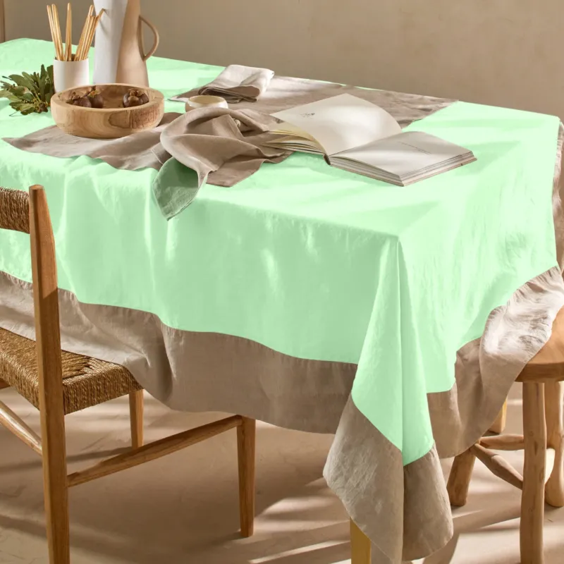Nappe bicolore sur mesure en lin lavé vert menthe