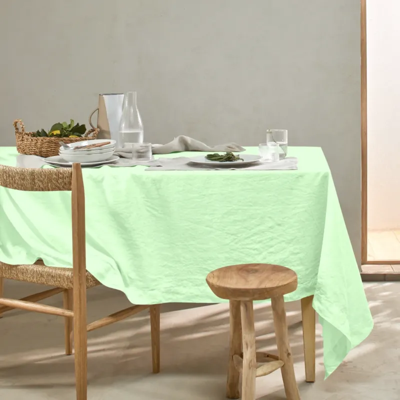 Nappe basique rectangulaire sur mesure en lin vert menthe